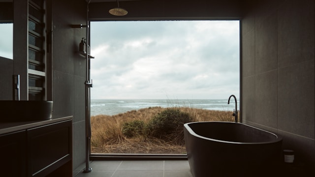 Ensuite Elegance: Transforming Your Retreat with Stunning Bathroom Ideas