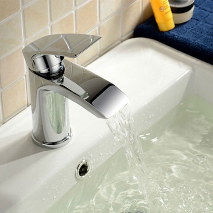 Bell Mini Mono Basin Mixer with Click Waste